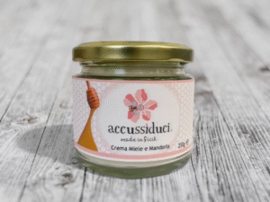 Crema di miele e mandorle